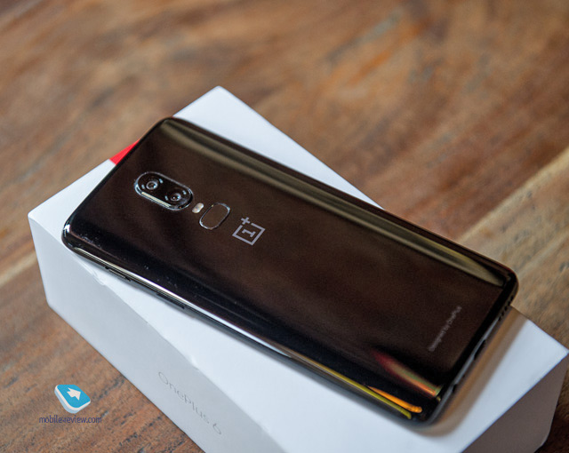 What to buy at close to 'clean' Android in 2019