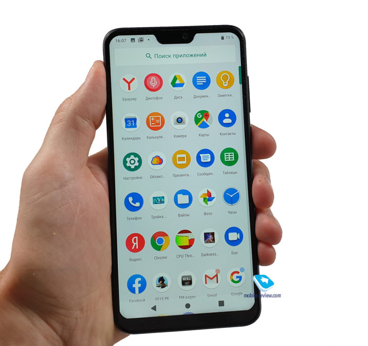 What to buy at close to 'clean' Android in 2019