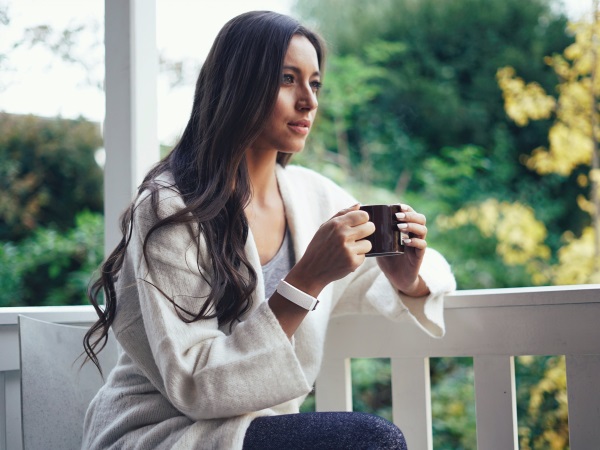 This bracelet will allow you to feel the touch of a loved one at a distance