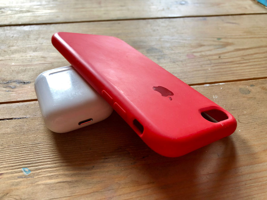 Review-comparison Apple Silicone Case and Chinese replicas