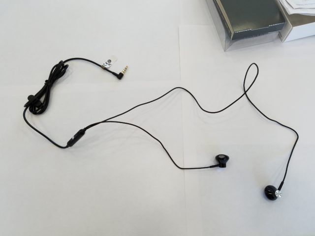 Review of the headset Sony STH30