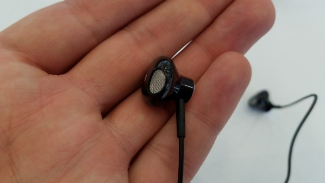 Review of the headset Sony STH30