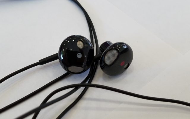 Review of the headset Sony STH30