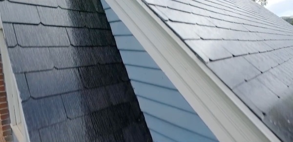 Sales and installation of solar roofs under the Tesla brand will start this year